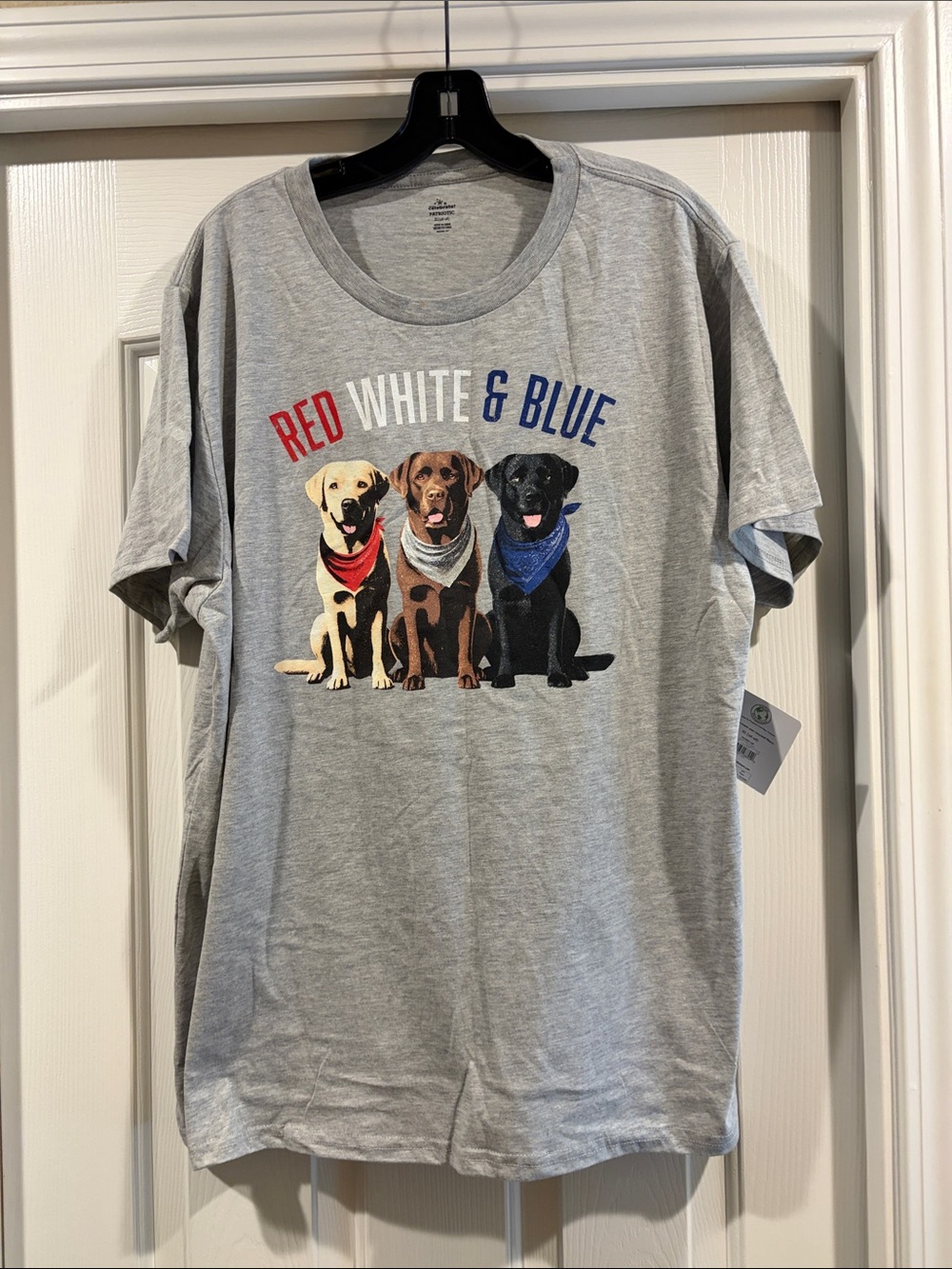 Celebrate Patriotic Red White & Blue Dogs Graphic Tee - Gray NWT size XL - Picture 2 of 4